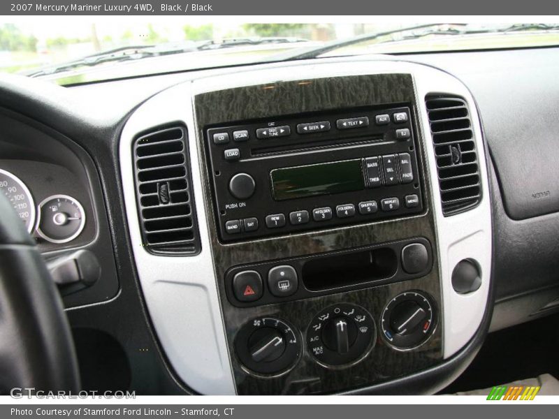 Black / Black 2007 Mercury Mariner Luxury 4WD