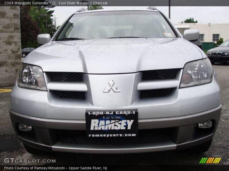 Cool Silver Metallic / Charcoal 2004 Mitsubishi Outlander XLS