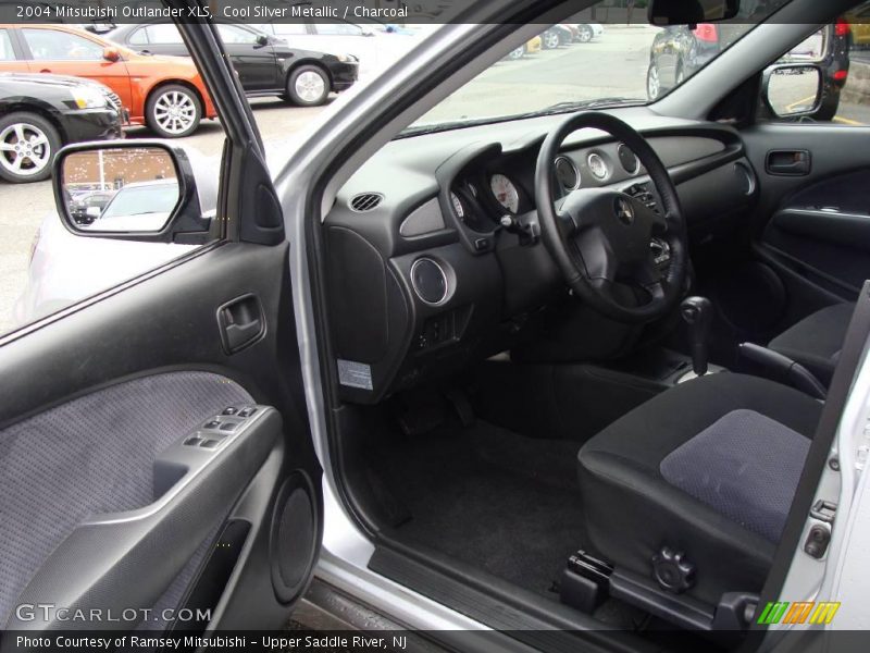 Cool Silver Metallic / Charcoal 2004 Mitsubishi Outlander XLS