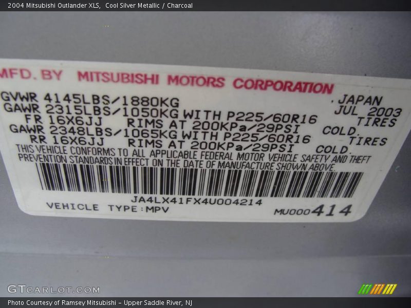 Cool Silver Metallic / Charcoal 2004 Mitsubishi Outlander XLS