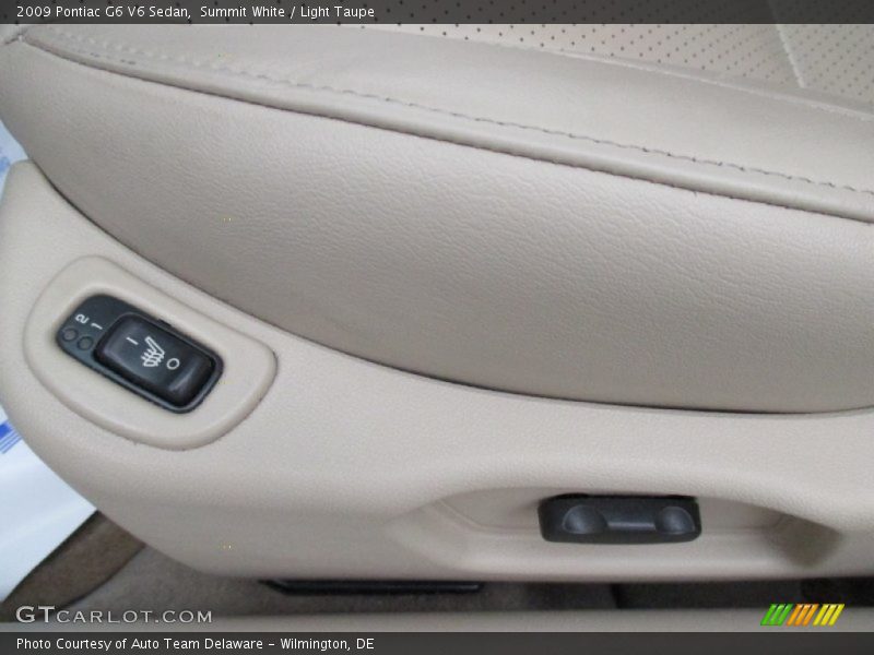 Summit White / Light Taupe 2009 Pontiac G6 V6 Sedan