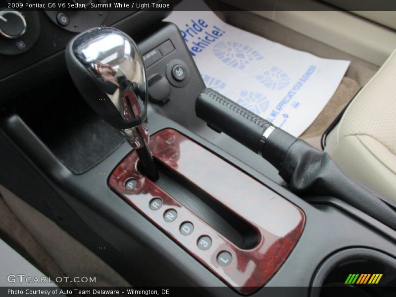 Summit White / Light Taupe 2009 Pontiac G6 V6 Sedan