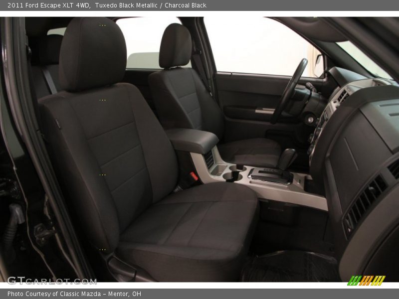 Tuxedo Black Metallic / Charcoal Black 2011 Ford Escape XLT 4WD