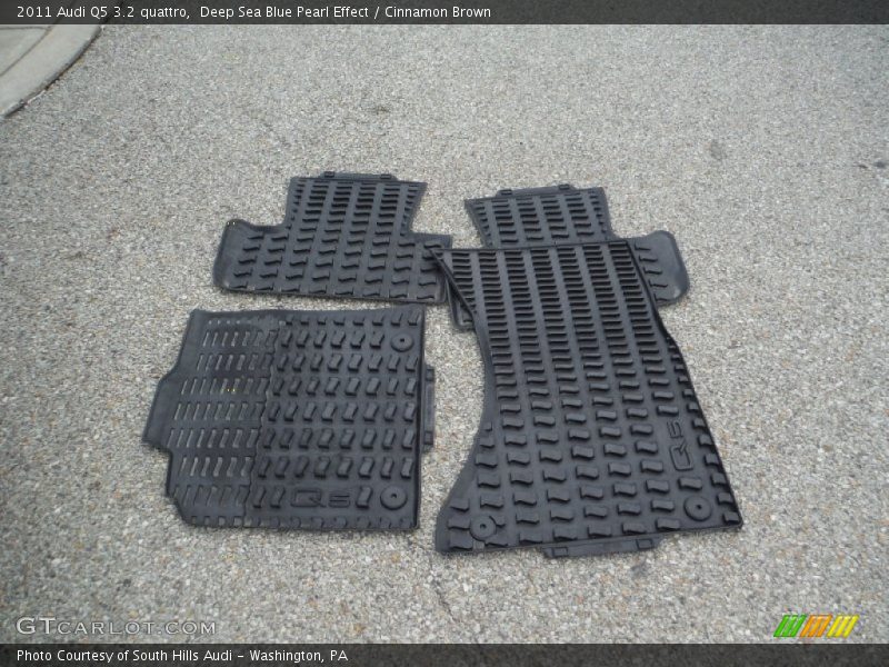 Deep Sea Blue Pearl Effect / Cinnamon Brown 2011 Audi Q5 3.2 quattro