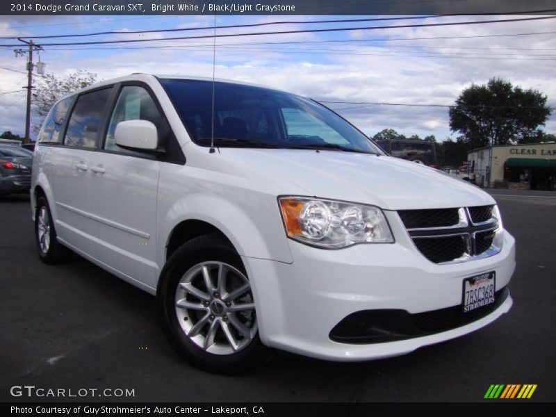 Bright White / Black/Light Graystone 2014 Dodge Grand Caravan SXT
