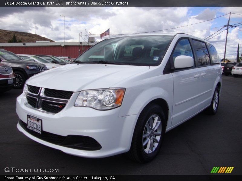 Bright White / Black/Light Graystone 2014 Dodge Grand Caravan SXT