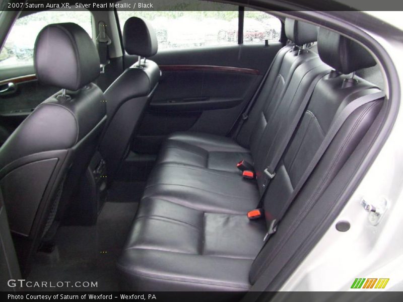Silver Pearl Metallic / Black 2007 Saturn Aura XR