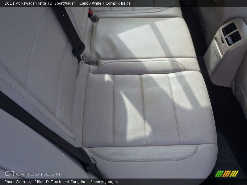 Candy White / Cornsilk Beige 2011 Volkswagen Jetta TDI SportWagen