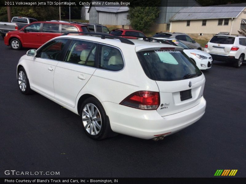 Candy White / Cornsilk Beige 2011 Volkswagen Jetta TDI SportWagen