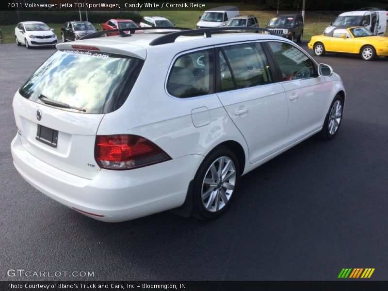Candy White / Cornsilk Beige 2011 Volkswagen Jetta TDI SportWagen
