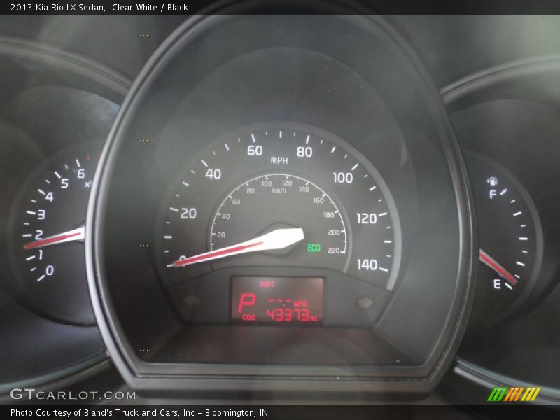 Clear White / Black 2013 Kia Rio LX Sedan