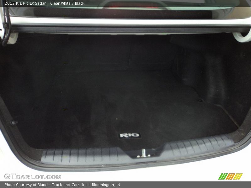 Clear White / Black 2013 Kia Rio LX Sedan