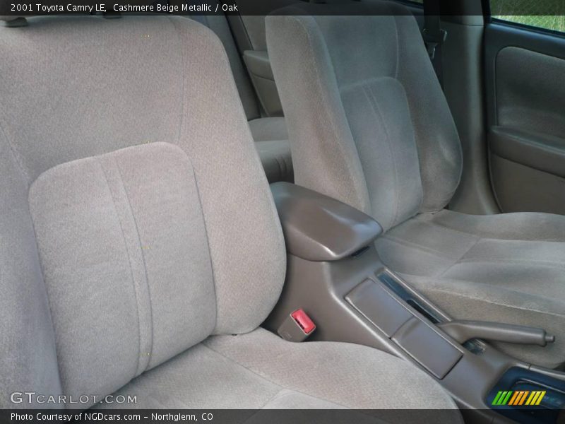 Cashmere Beige Metallic / Oak 2001 Toyota Camry LE