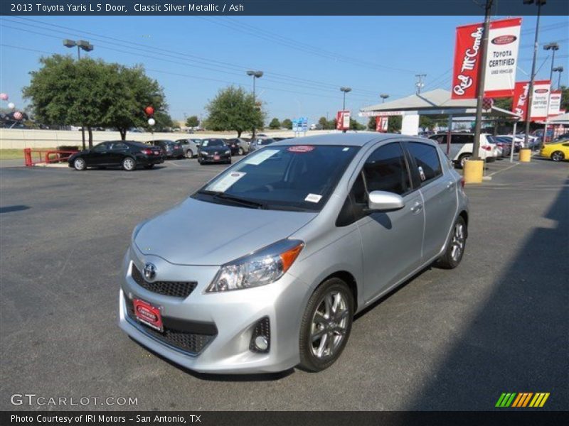 Classic Silver Metallic / Ash 2013 Toyota Yaris L 5 Door