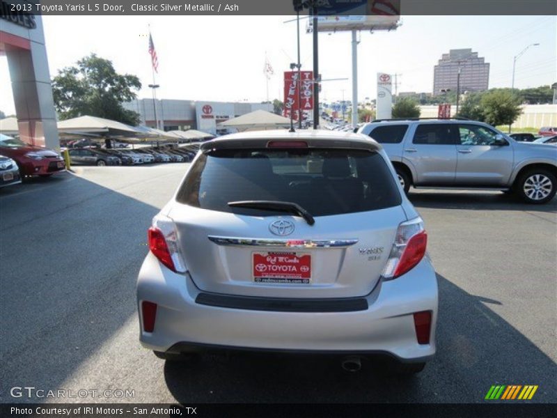 Classic Silver Metallic / Ash 2013 Toyota Yaris L 5 Door