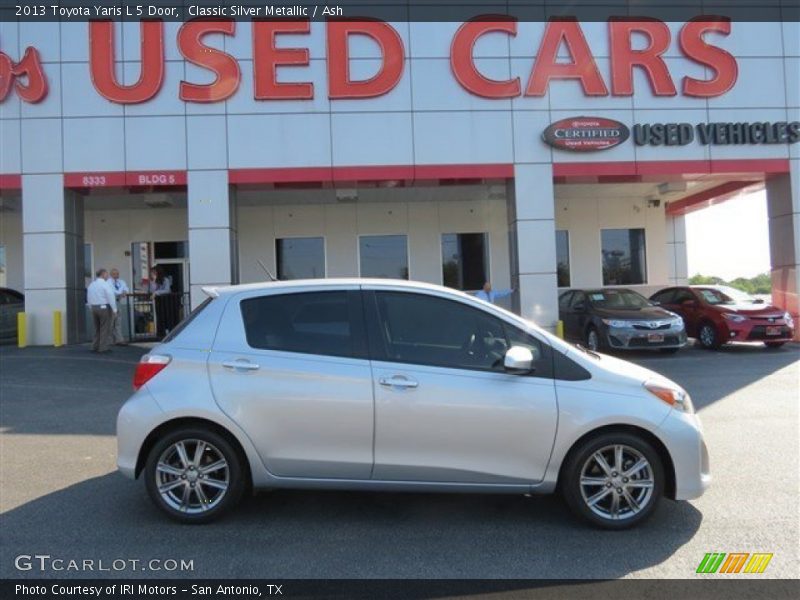 Classic Silver Metallic / Ash 2013 Toyota Yaris L 5 Door