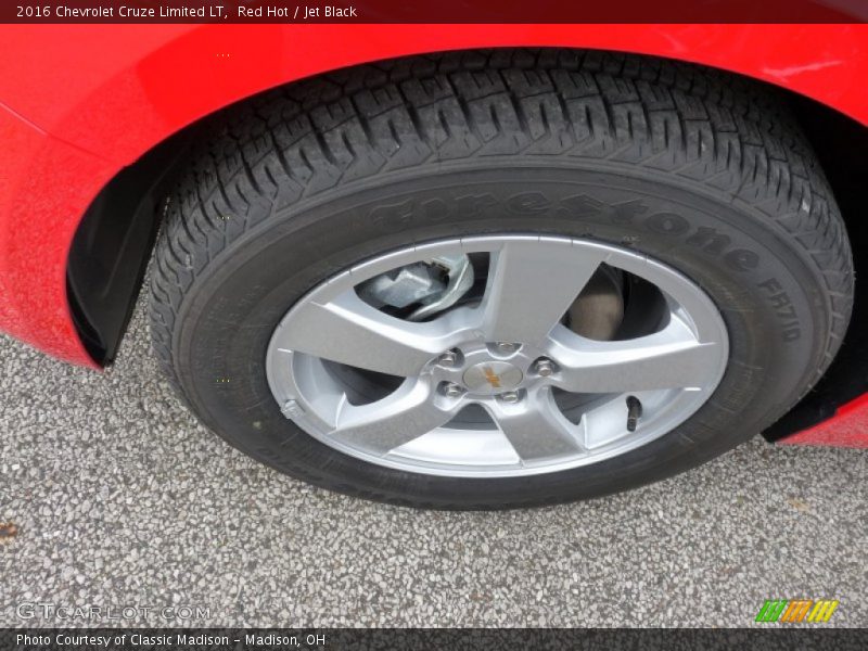 Red Hot / Jet Black 2016 Chevrolet Cruze Limited LT