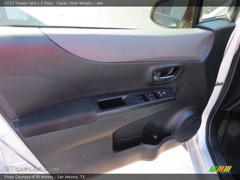 Classic Silver Metallic / Ash 2013 Toyota Yaris L 5 Door