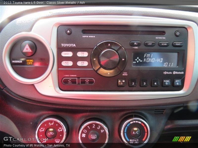 Classic Silver Metallic / Ash 2013 Toyota Yaris L 5 Door