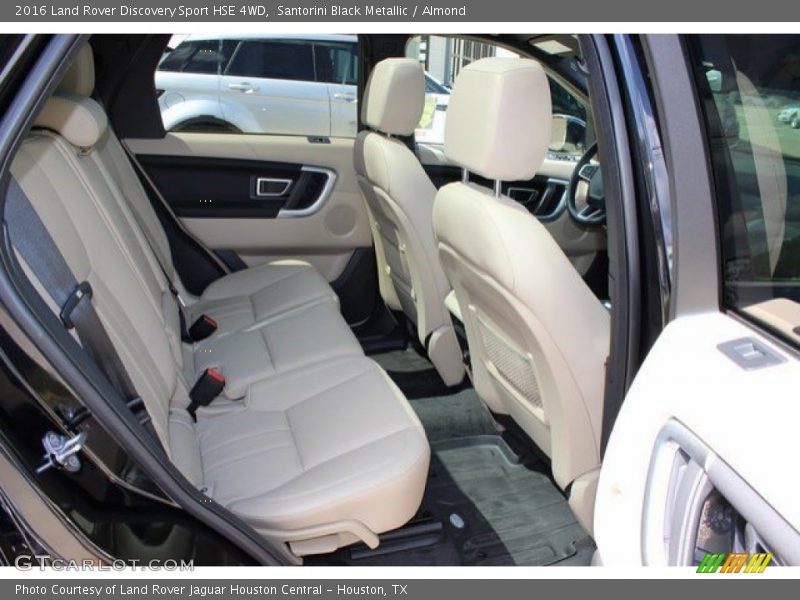 Santorini Black Metallic / Almond 2016 Land Rover Discovery Sport HSE 4WD