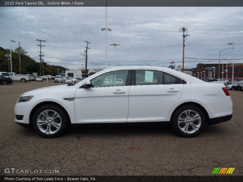 Oxford White / Dune 2015 Ford Taurus SEL