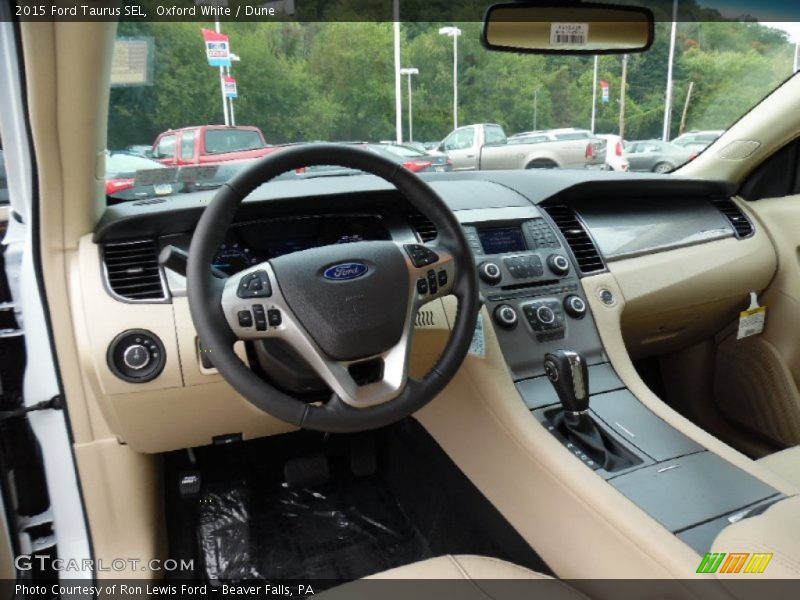 Oxford White / Dune 2015 Ford Taurus SEL