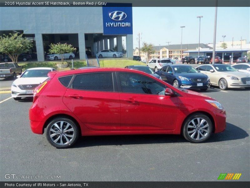 Boston Red / Gray 2016 Hyundai Accent SE Hatchback