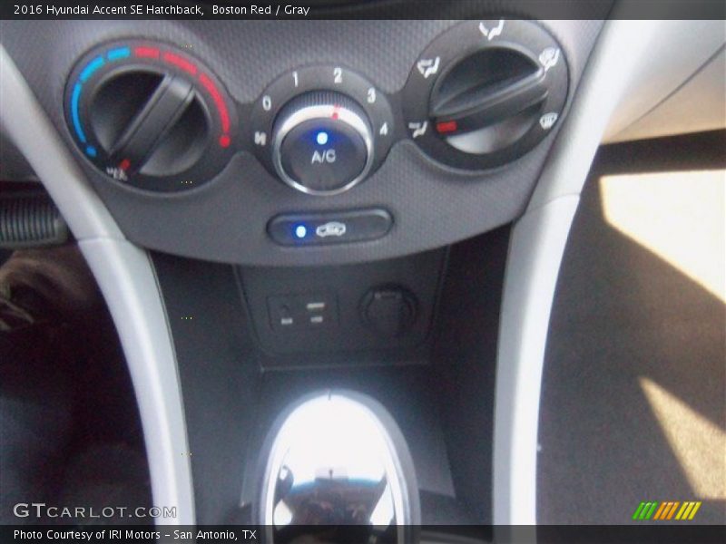 Boston Red / Gray 2016 Hyundai Accent SE Hatchback