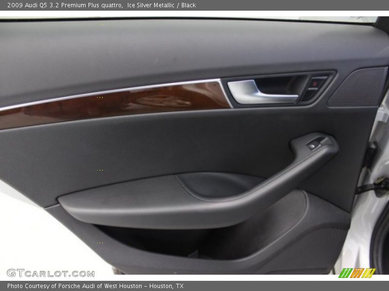 Ice Silver Metallic / Black 2009 Audi Q5 3.2 Premium Plus quattro