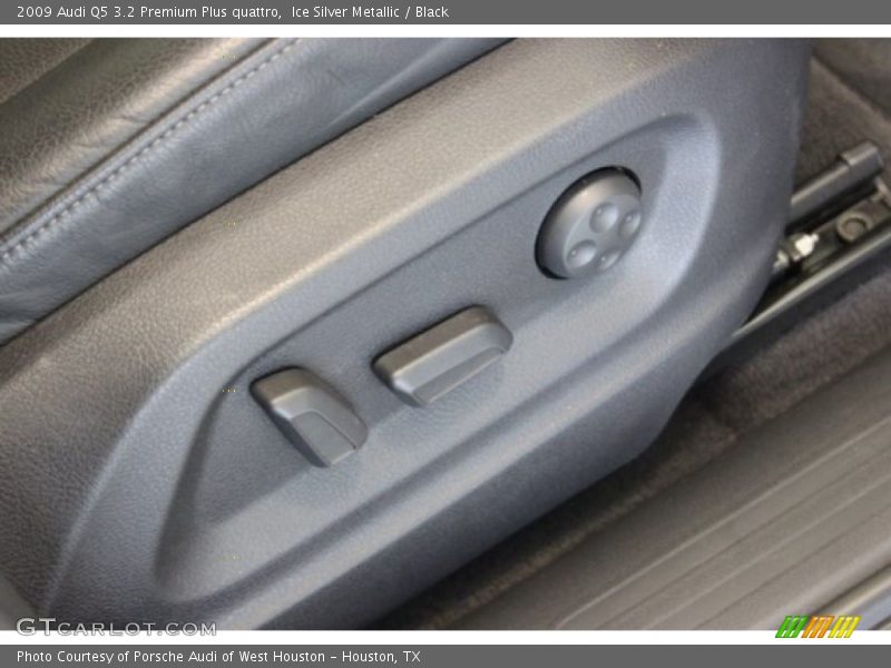 Ice Silver Metallic / Black 2009 Audi Q5 3.2 Premium Plus quattro