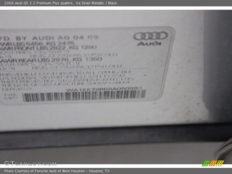 Ice Silver Metallic / Black 2009 Audi Q5 3.2 Premium Plus quattro