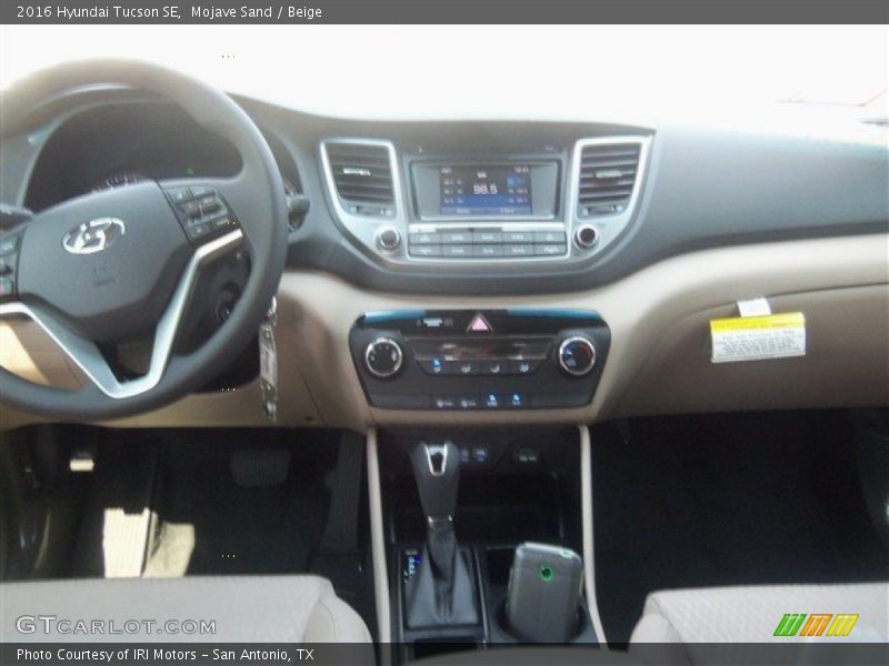 Mojave Sand / Beige 2016 Hyundai Tucson SE