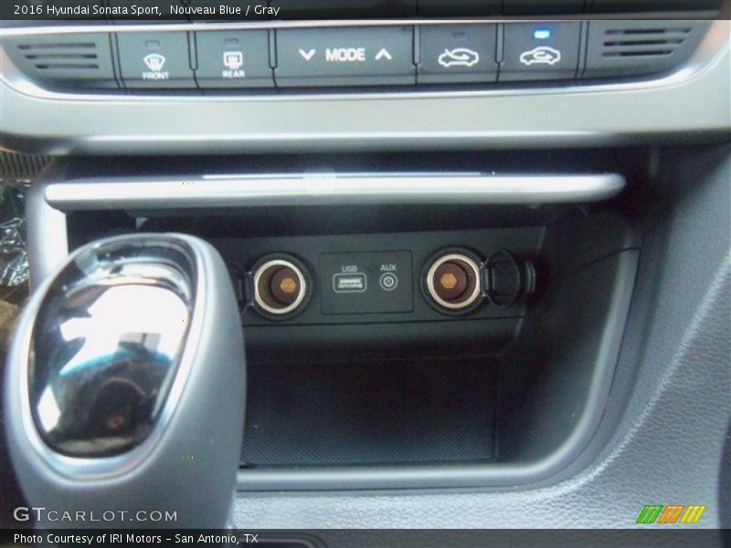 Nouveau Blue / Gray 2016 Hyundai Sonata Sport