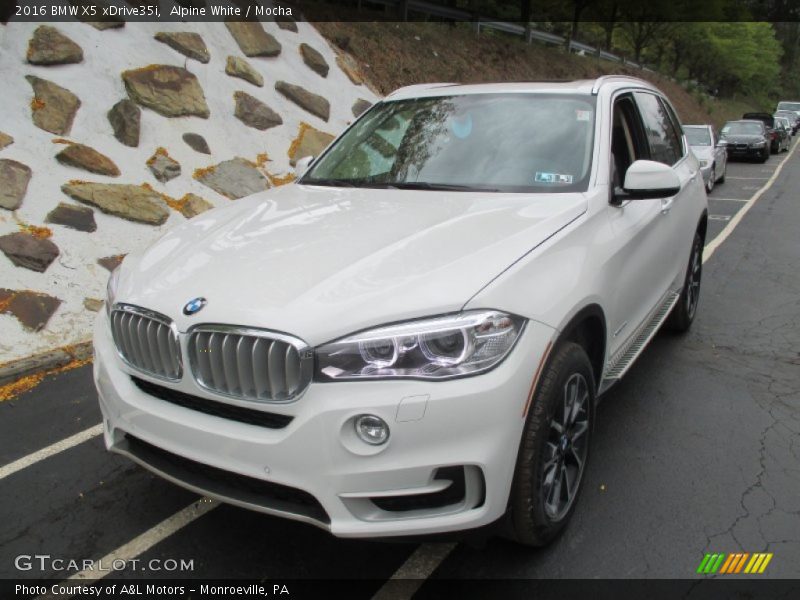 Front 3/4 View of 2016 X5 xDrive35i