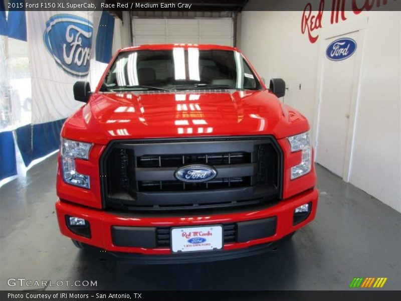 Race Red / Medium Earth Gray 2015 Ford F150 XL SuperCab