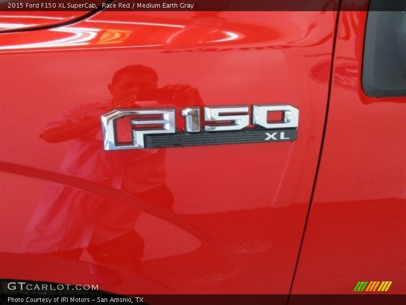 Race Red / Medium Earth Gray 2015 Ford F150 XL SuperCab