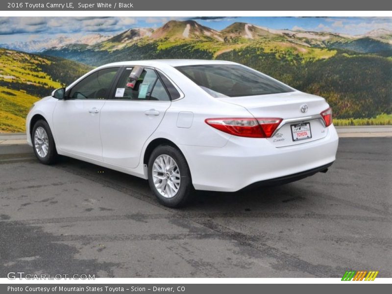 Super White / Black 2016 Toyota Camry LE