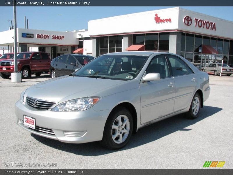 Lunar Mist Metallic / Gray 2005 Toyota Camry LE