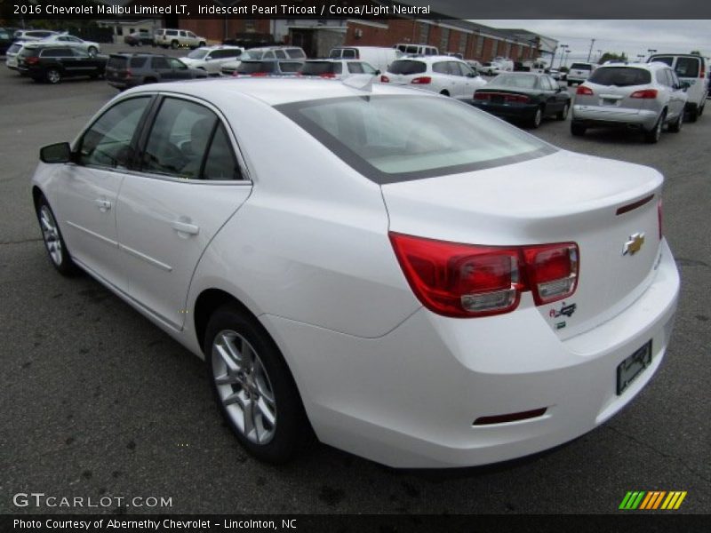 Iridescent Pearl Tricoat / Cocoa/Light Neutral 2016 Chevrolet Malibu Limited LT