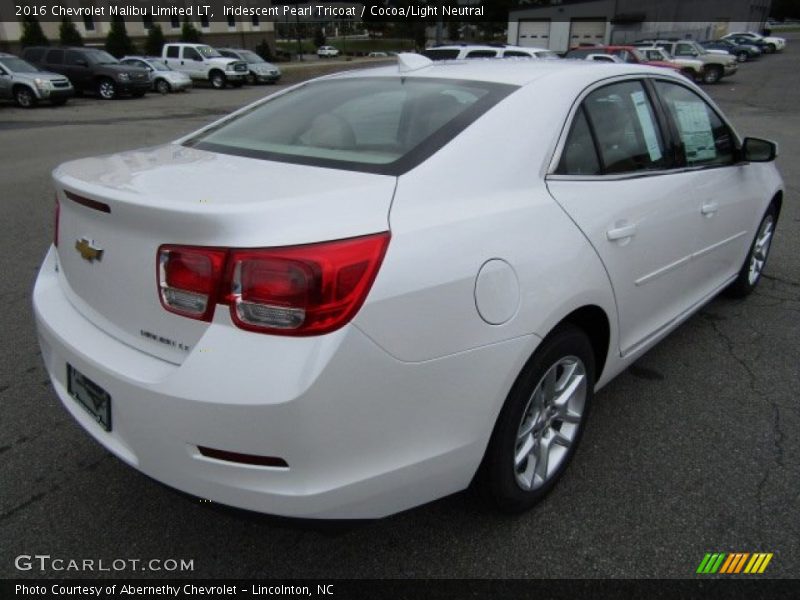 Iridescent Pearl Tricoat / Cocoa/Light Neutral 2016 Chevrolet Malibu Limited LT