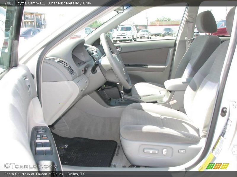 Lunar Mist Metallic / Gray 2005 Toyota Camry LE