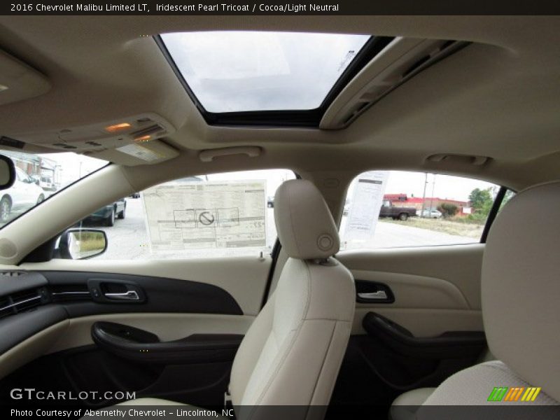 Iridescent Pearl Tricoat / Cocoa/Light Neutral 2016 Chevrolet Malibu Limited LT
