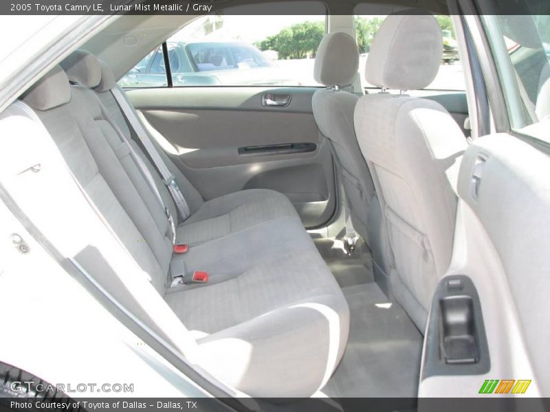 Lunar Mist Metallic / Gray 2005 Toyota Camry LE