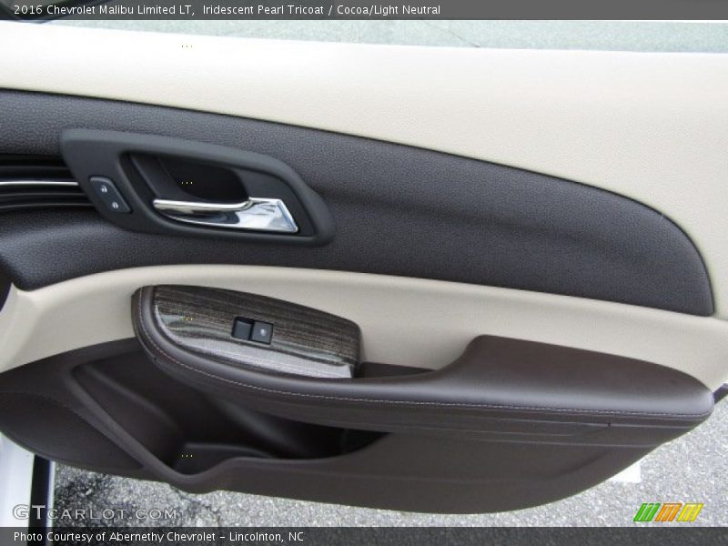Iridescent Pearl Tricoat / Cocoa/Light Neutral 2016 Chevrolet Malibu Limited LT