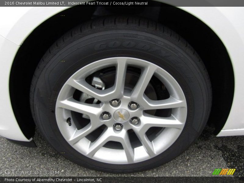 Iridescent Pearl Tricoat / Cocoa/Light Neutral 2016 Chevrolet Malibu Limited LT