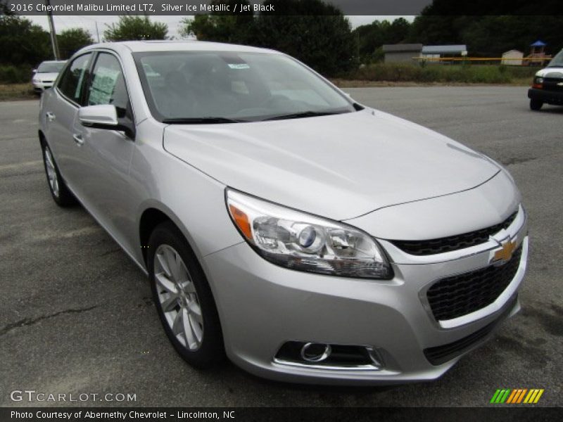 Front 3/4 View of 2016 Malibu Limited LTZ