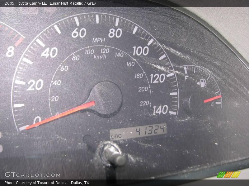 Lunar Mist Metallic / Gray 2005 Toyota Camry LE