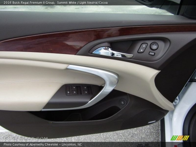 Door Panel of 2016 Regal Premium II Group