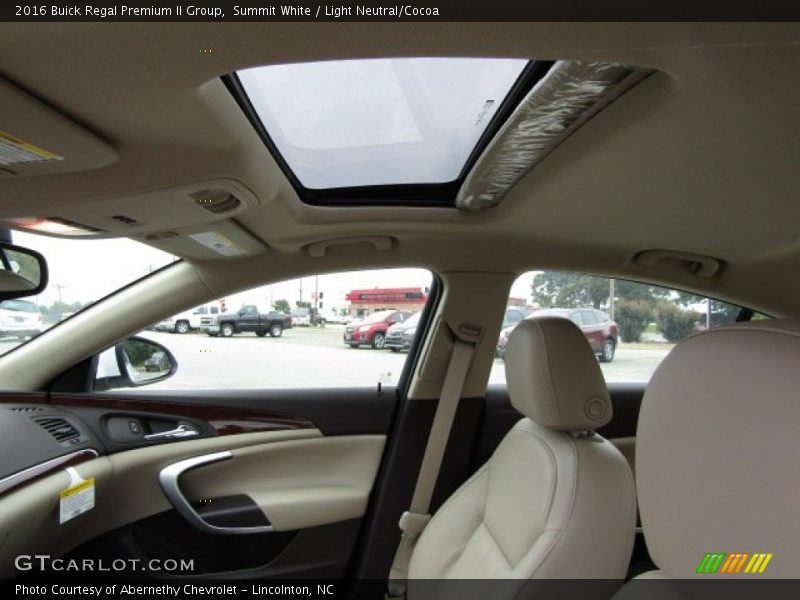 Summit White / Light Neutral/Cocoa 2016 Buick Regal Premium II Group