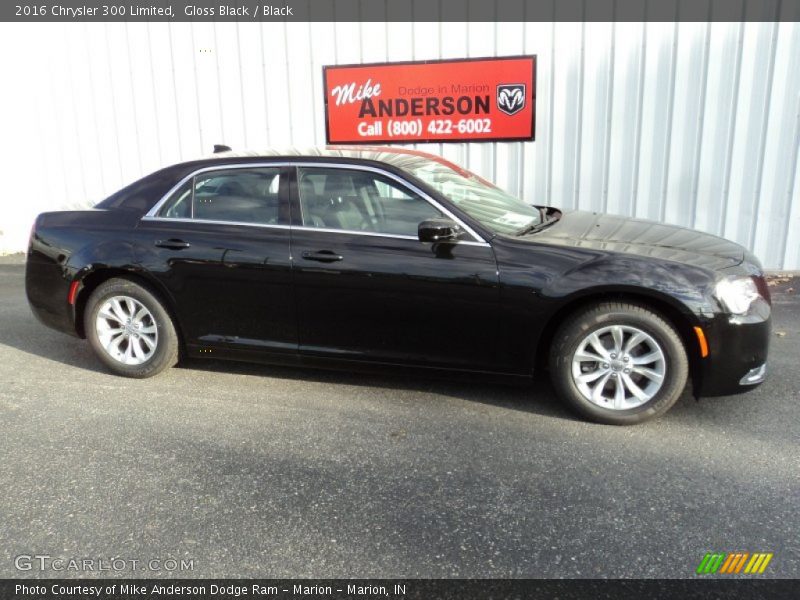 Gloss Black / Black 2016 Chrysler 300 Limited